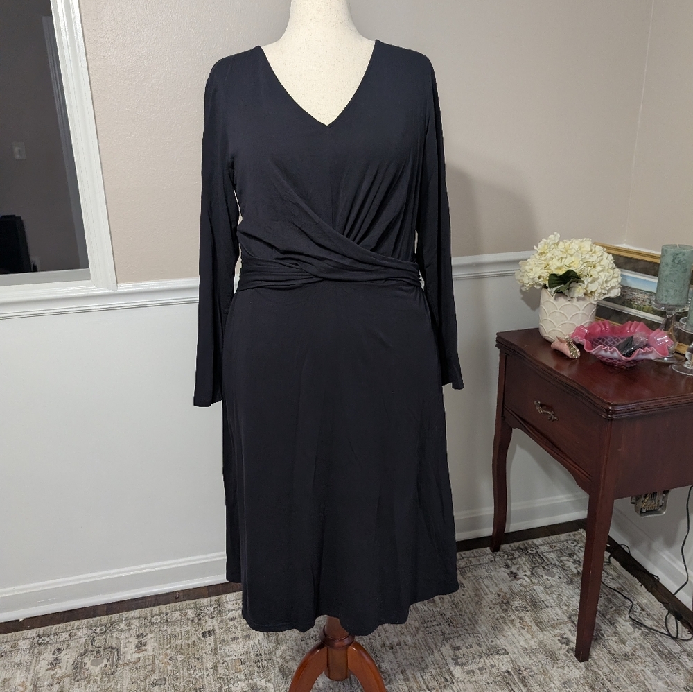 Classic Black Wrap-Detail Long Sleeve Dress